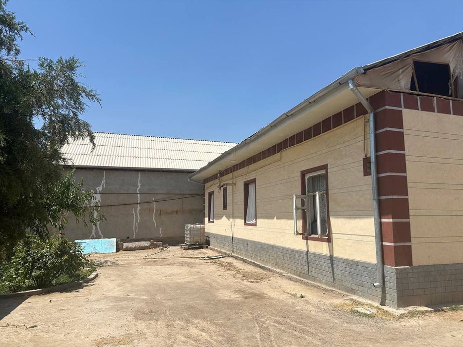 Uy sotiladi Srochnaa Yangiyo'lda