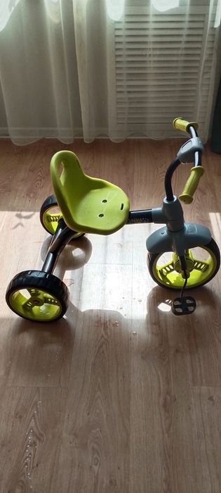 Трёхколёсный велосипед