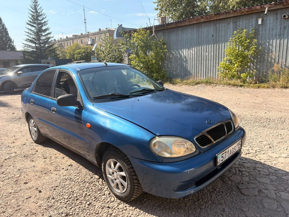 Продам машину  активном на ходу
