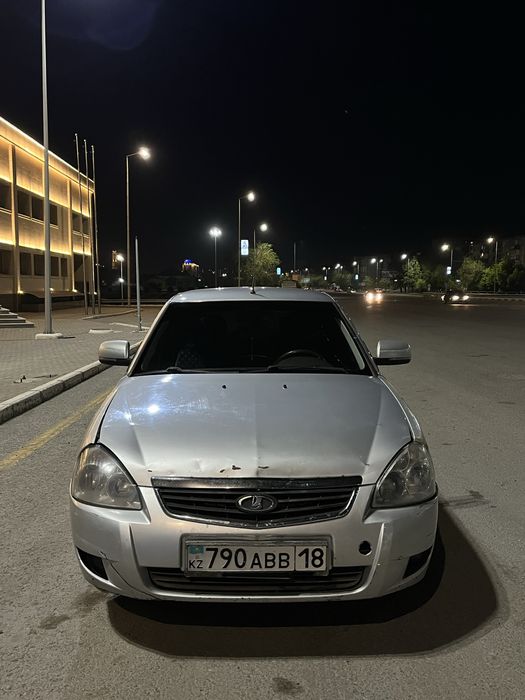 Продам машину Lada Priora 2011