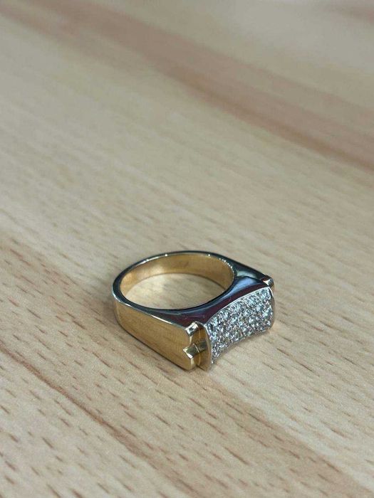 Кольцо с бриллиантами