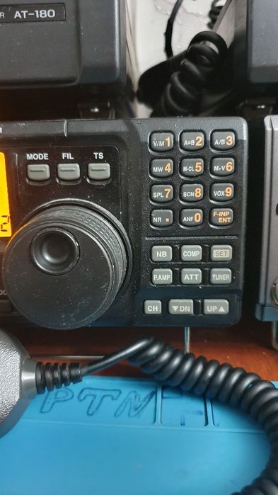 Трансивер КВ ICOM IC-718