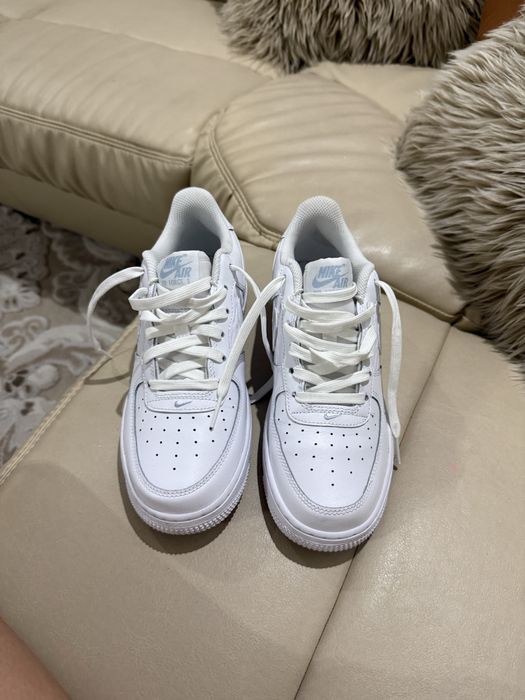 nike air force one albi marimea 38