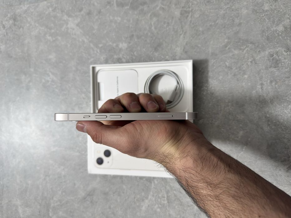 iPhone 13 256GB Starlight