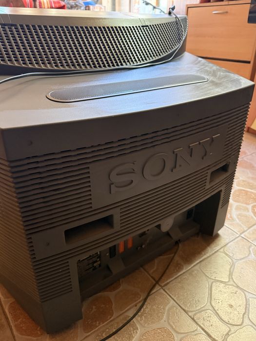 Телевизор Sony Trinitron