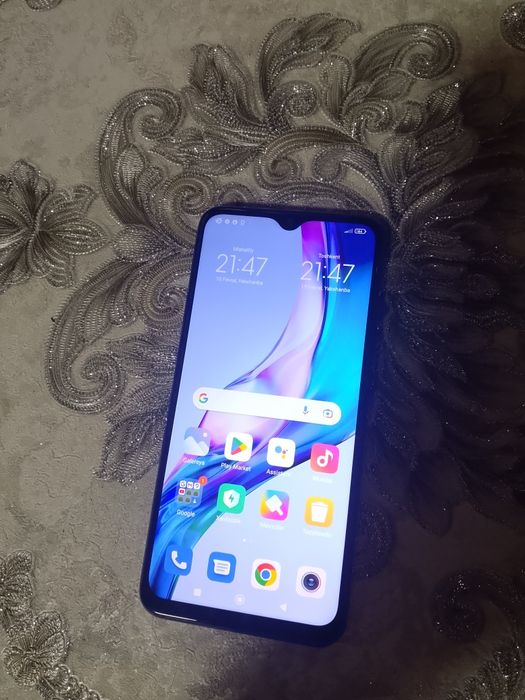 Holati normalni xotira 4+1.64 GB ishlashi yaxshi