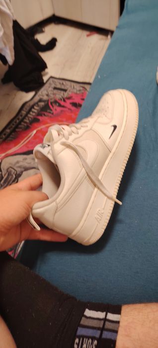 Vand adidasi Nike AF1