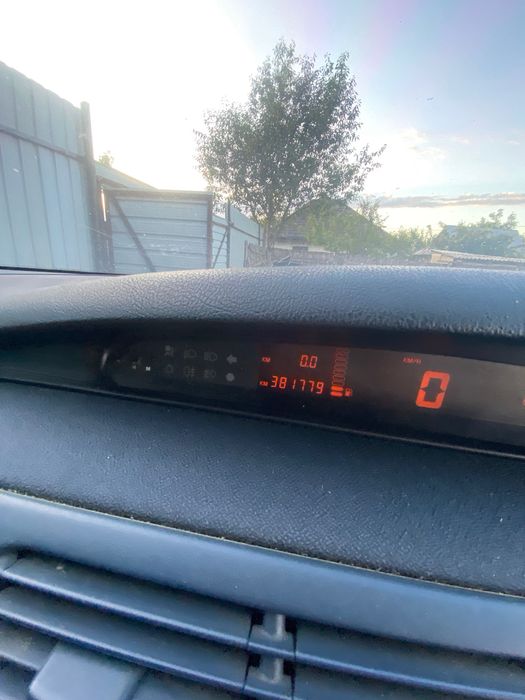 Renault Espace 7 locuri