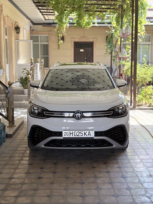 Volkswagen Id6 Pure +