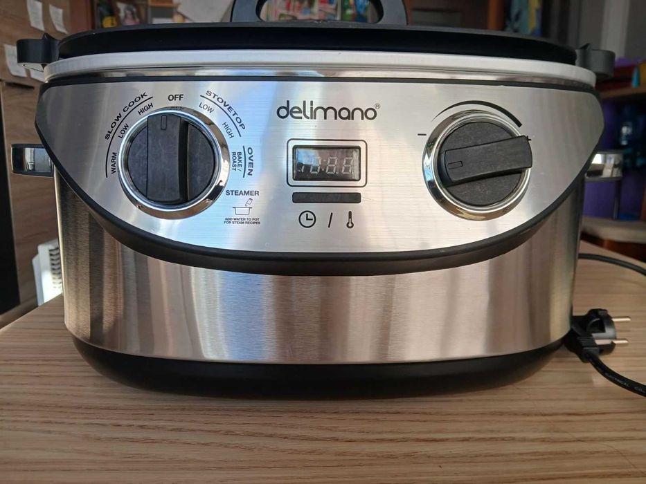 Овален уред за готвене.