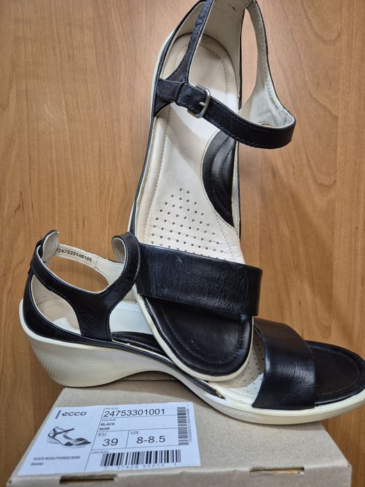 Босоножки женские Ecco