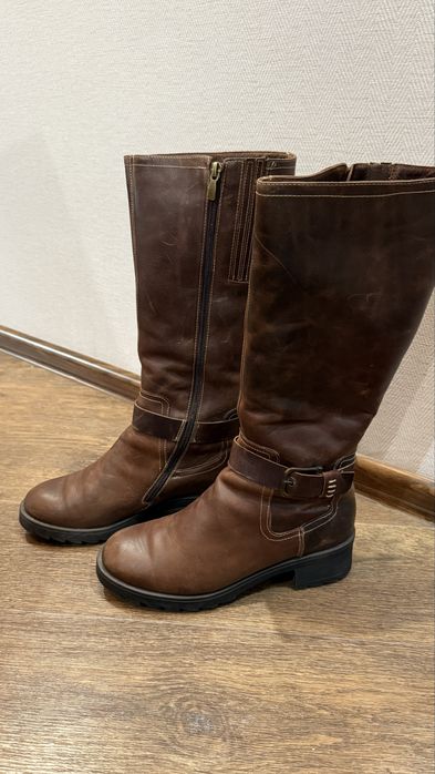 Зимние кожаные сапоги