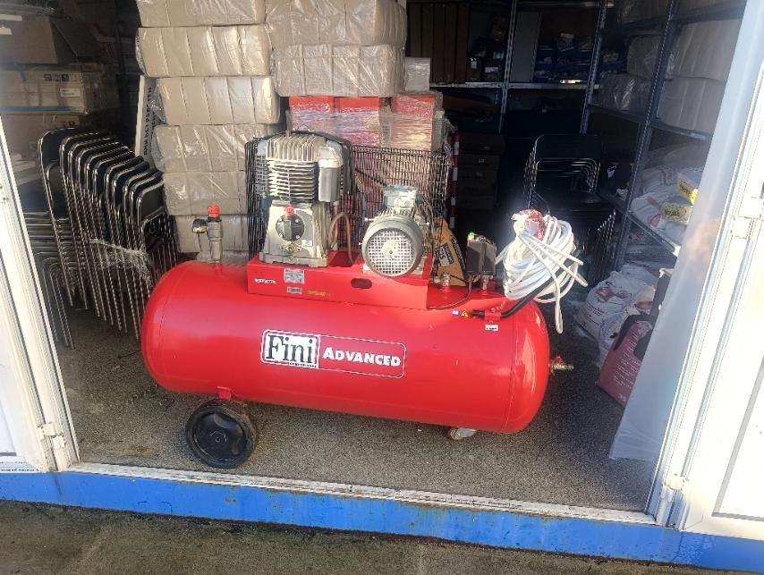 Компресор за въздух трифазен 270литра