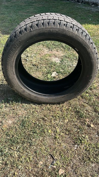 Продам 235/55/19 зима