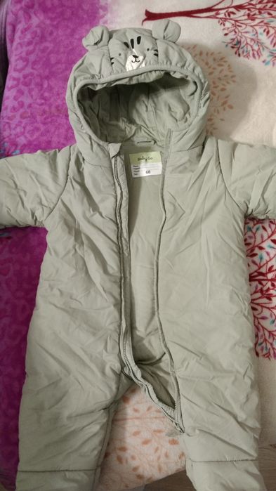 Комбинезон и шапки