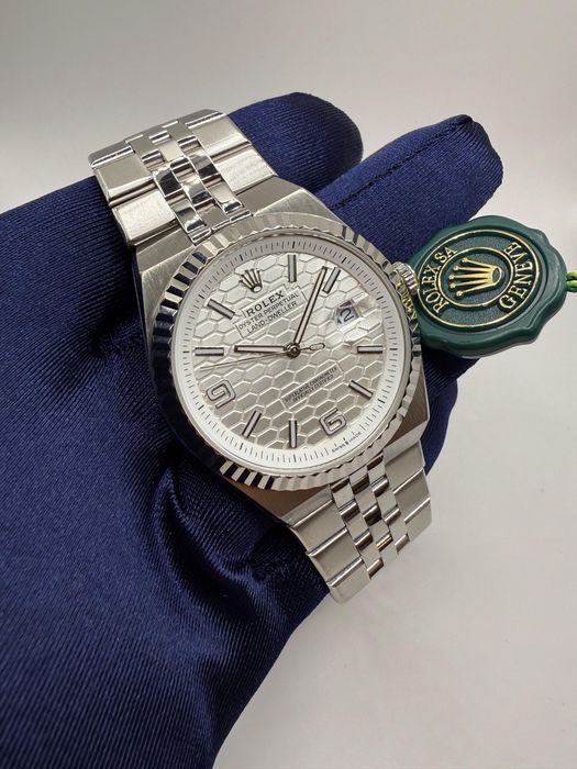 Rolex Land-Dweller