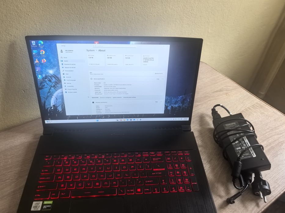 Leptop gaming MSI 17.3 ing i7 10750H model:MS-17F3