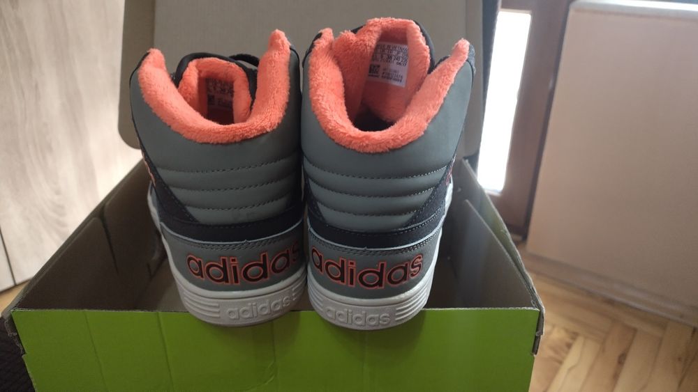 Маратонки Adidas Neo