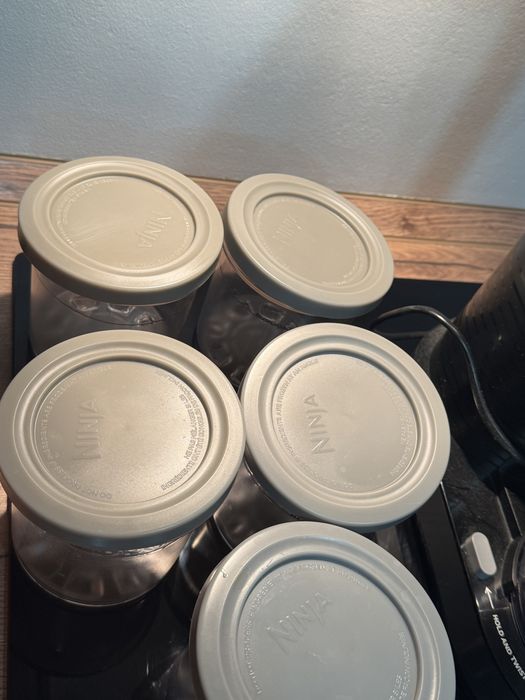 Ninja aparat inghetata