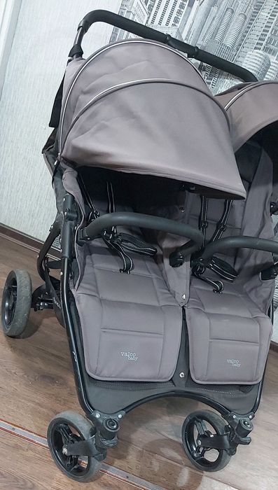 Коляска для двойни Valco Baby