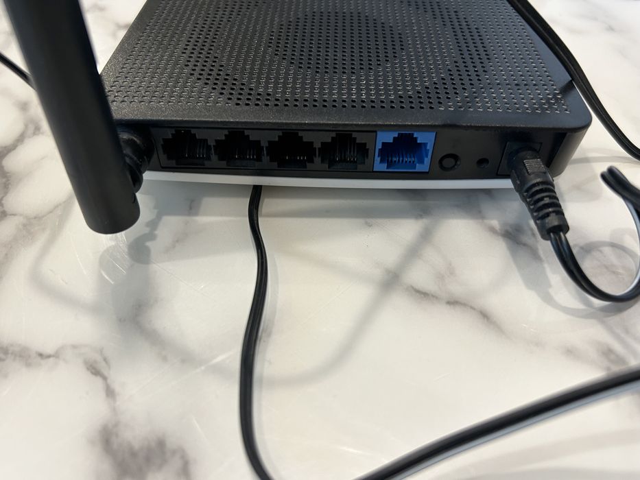 Рутер Netis бял