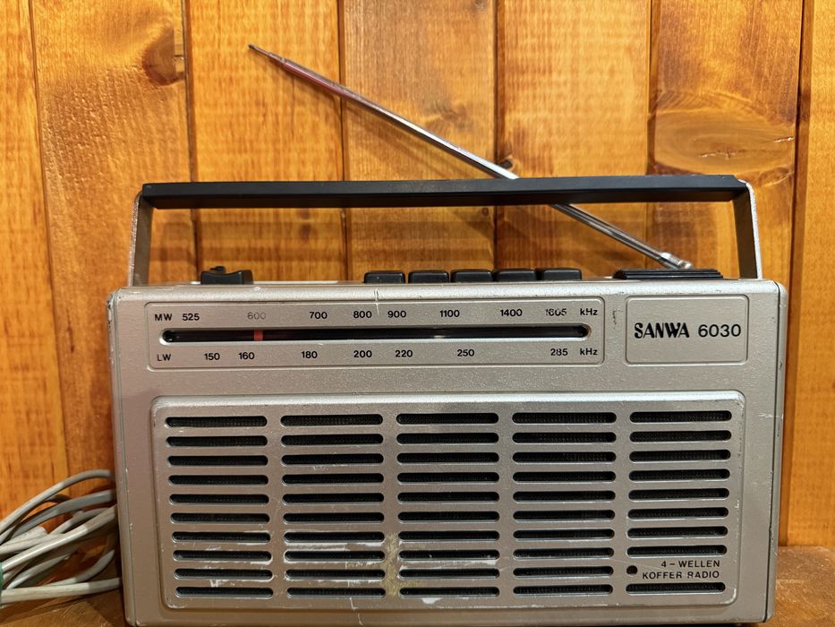 Радио Sanwa 6030