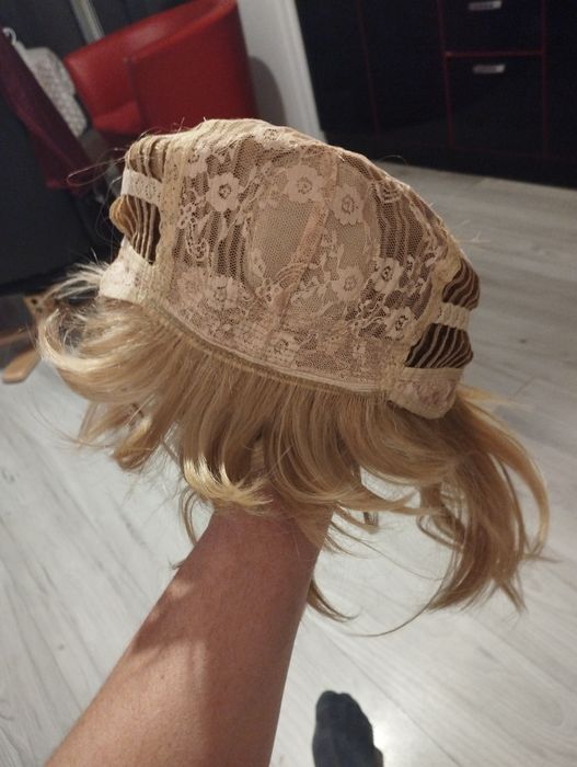 Peruca sintetica noua