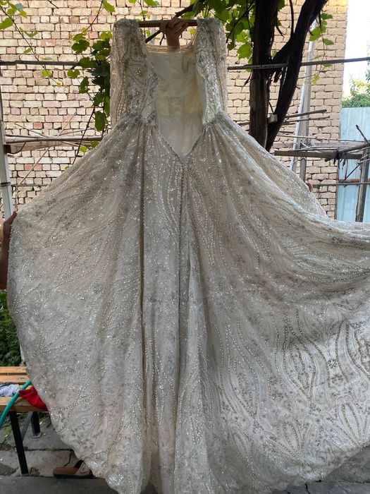 Платья свадебная ручная работа хорошим состояние качественний сделенно
