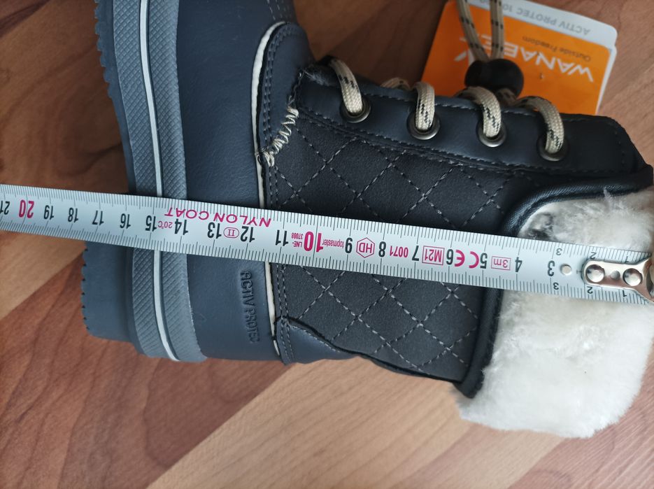 Нови топли ботушки N26,28,29