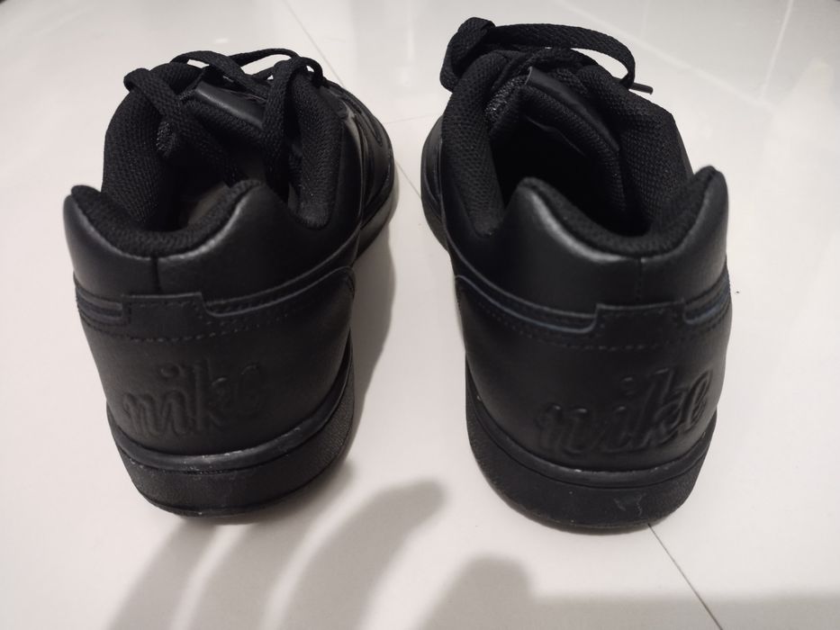 Кроссовки Nike новые