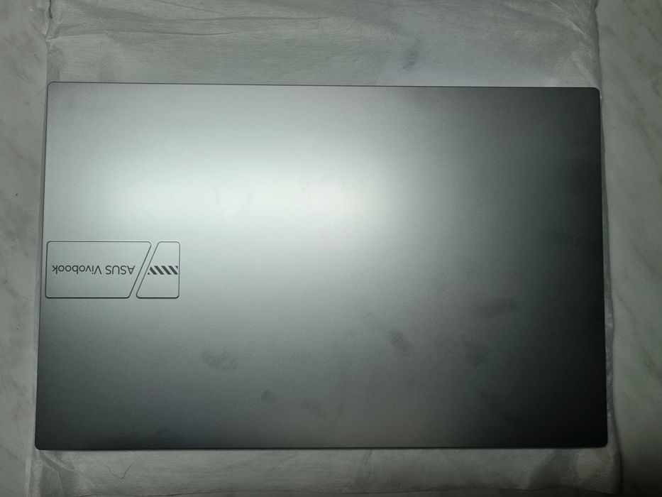 Laptop/Лаптоп ASUS Vivovbook 15 i7 НОВ+ ЧАНТА