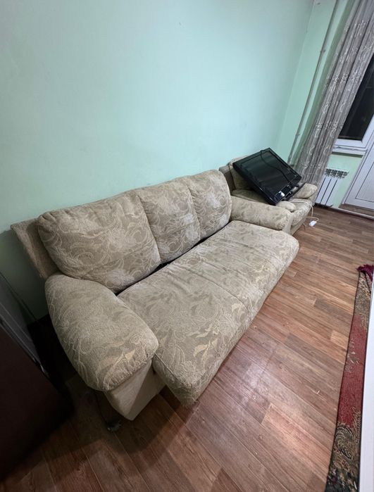 Диван б/у бесплатно