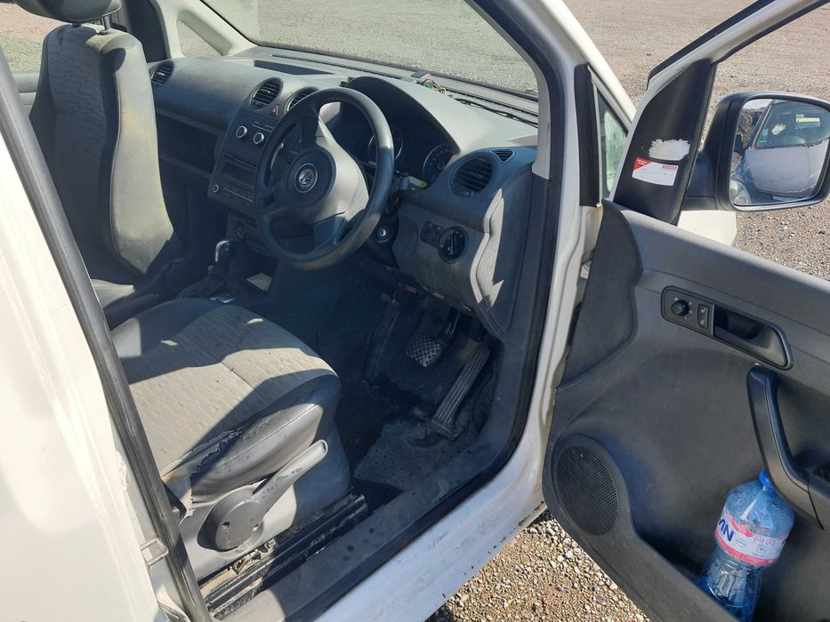 На части! VW Caddy 1.6 ТDI (CAYN)