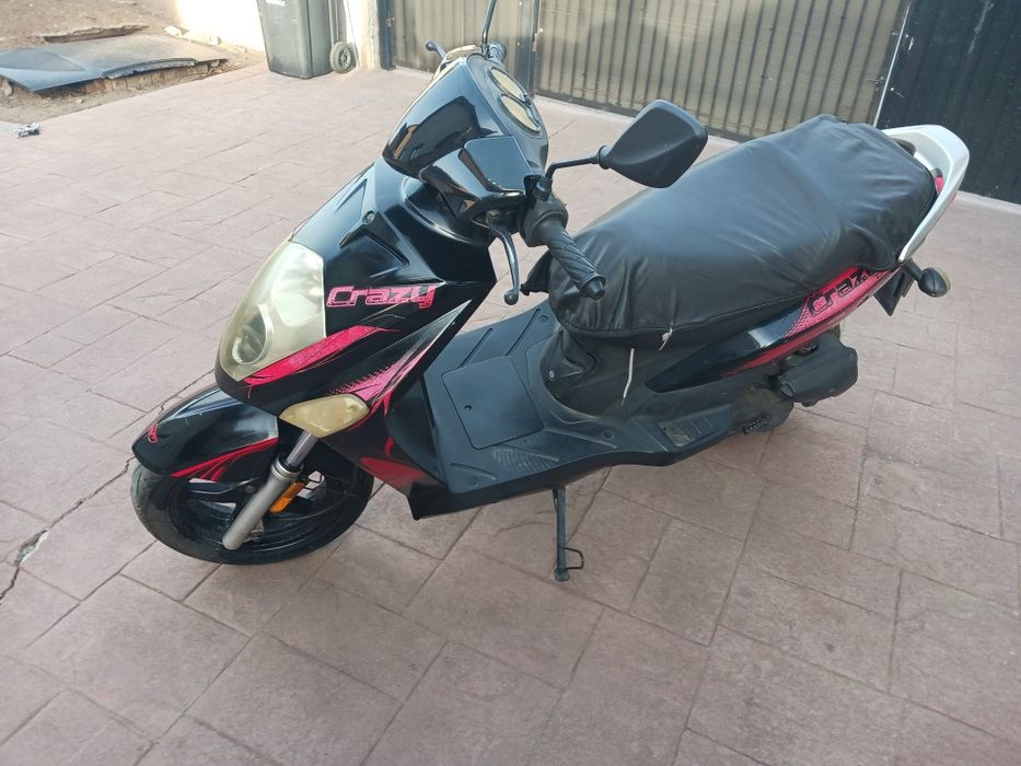 Scuter Linhai cu doar 2800 km