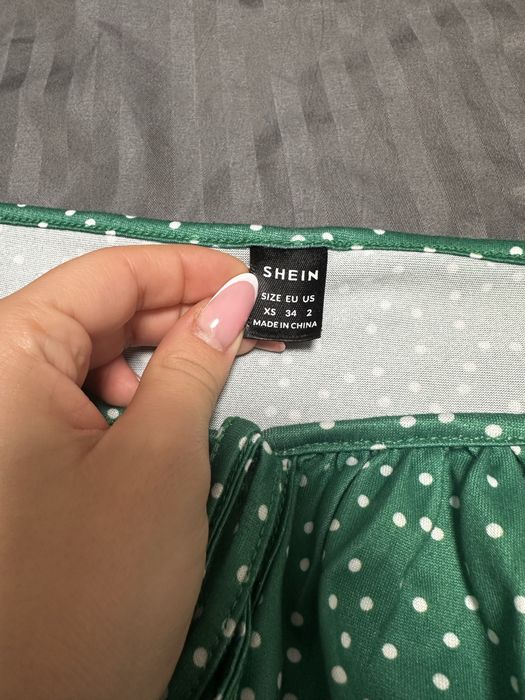 Зелена рокля SHEIN
