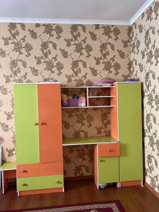 Детский гарнитур сатылады.