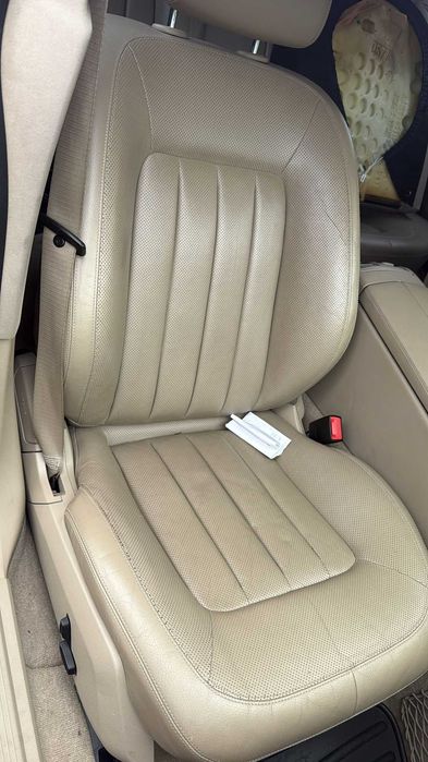 Dezmembrez Mercedes Benz CLS W218 350 CDI 2012