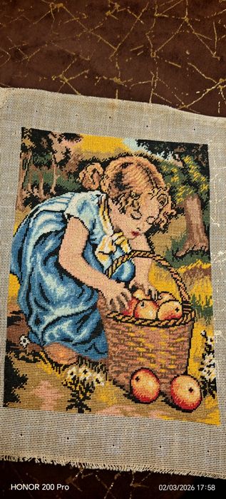 Goblen "Fetița cu coș de mere" 14,5/20 cm