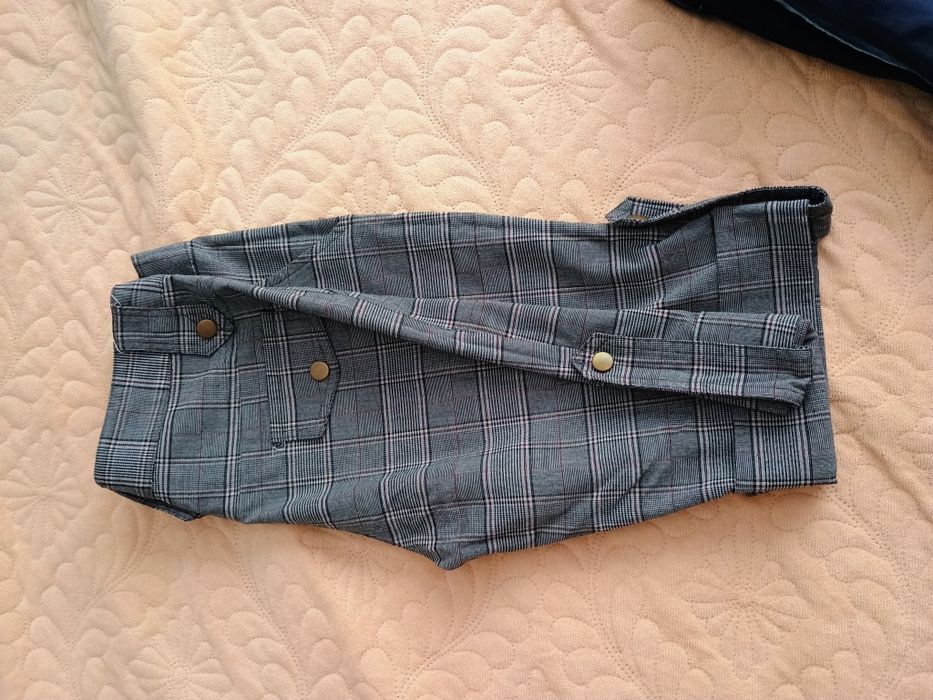 Pantaloni scurți dama mărimea M 2 buc