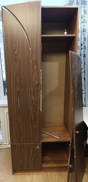 Отдам даром шкаф