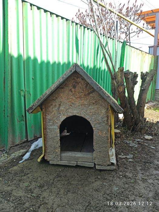 Продам будки для собак