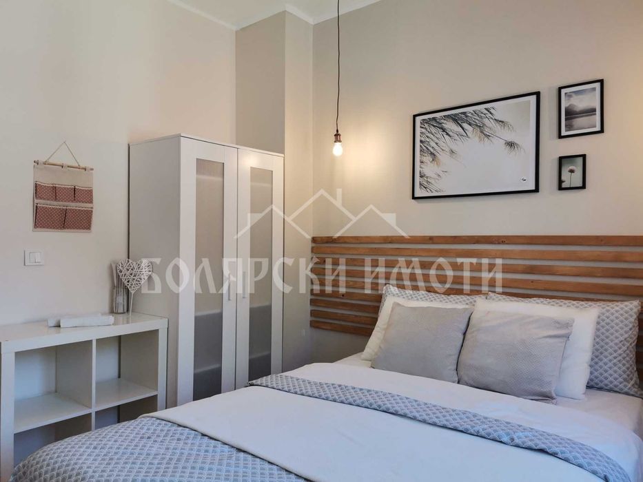 Дава се под наем Тристаен апартамент в Велико Търново, Център - 80 кв.м за 408 € - Снимка #2