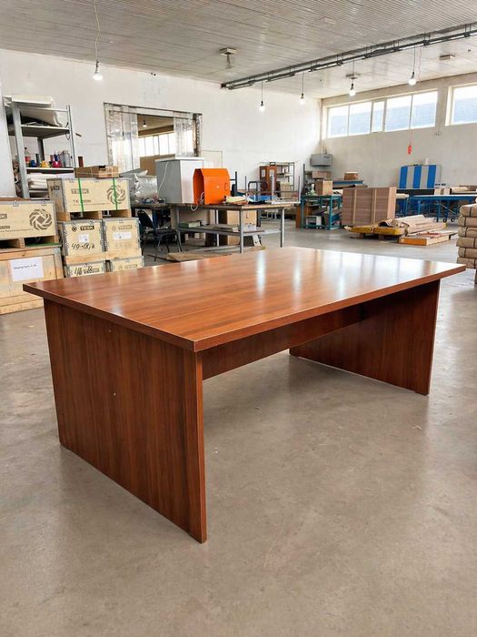 Стол для заседаний  (клен)