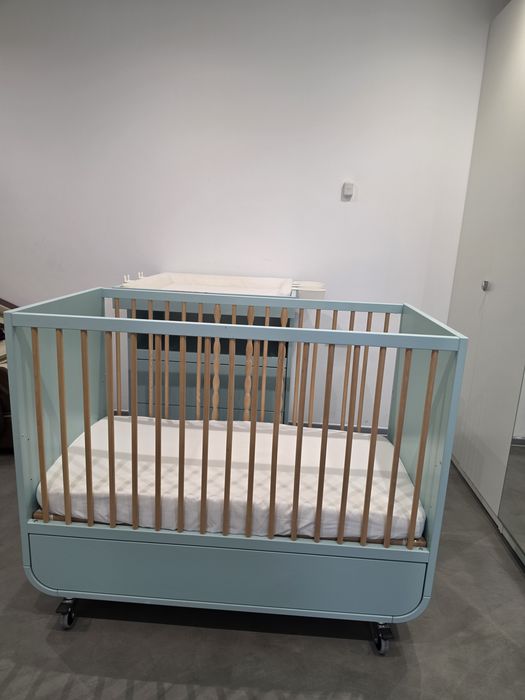 Patut + masa de infasat Ikea Myllra