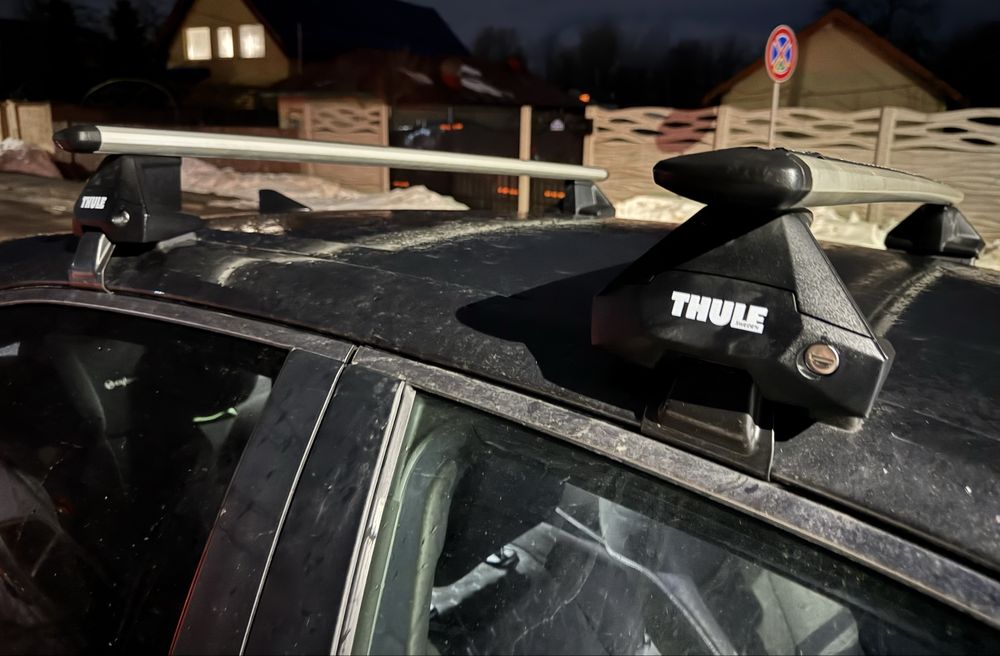 Bare auto transversale Thule WinBar Evo Toyota Corolla Sedan