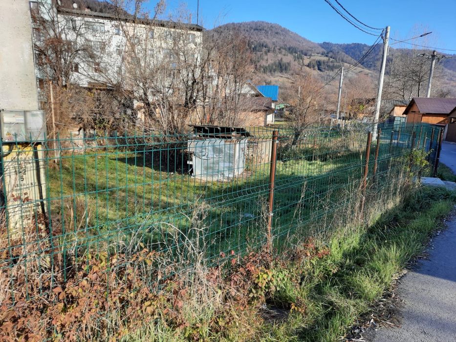 Vând teren intravilan Bicaz– utilități + acces bun