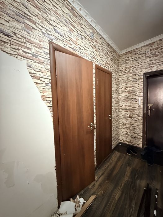 Есіктер сатылады б/у