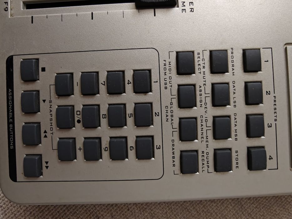 Evolution U-Control UC-33 MIDI controller