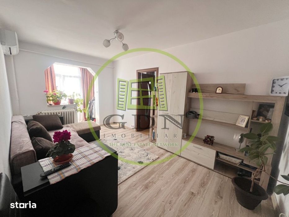 Apartament 2 camere, semidecomandat, cartier Craiovita Noua, zona Mate