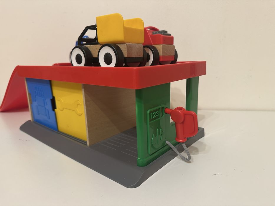 Машинки икея с гаражом ikea